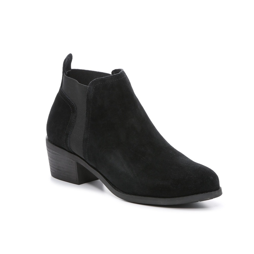 Kelly & Katie Zora Black Suede Chelsea Boots Size 8.5